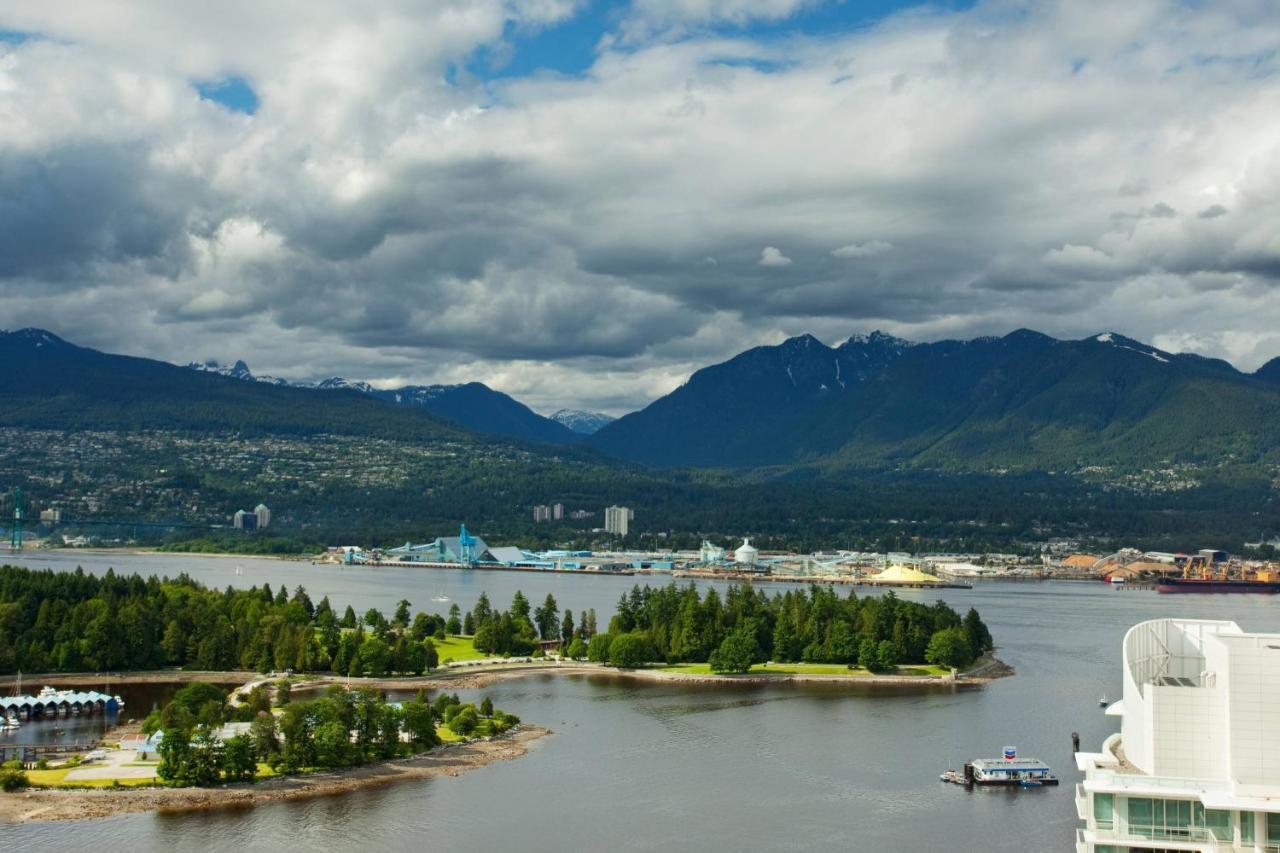 Vancouver Marriott Pinnacle Downtown Hotel Екстериор снимка