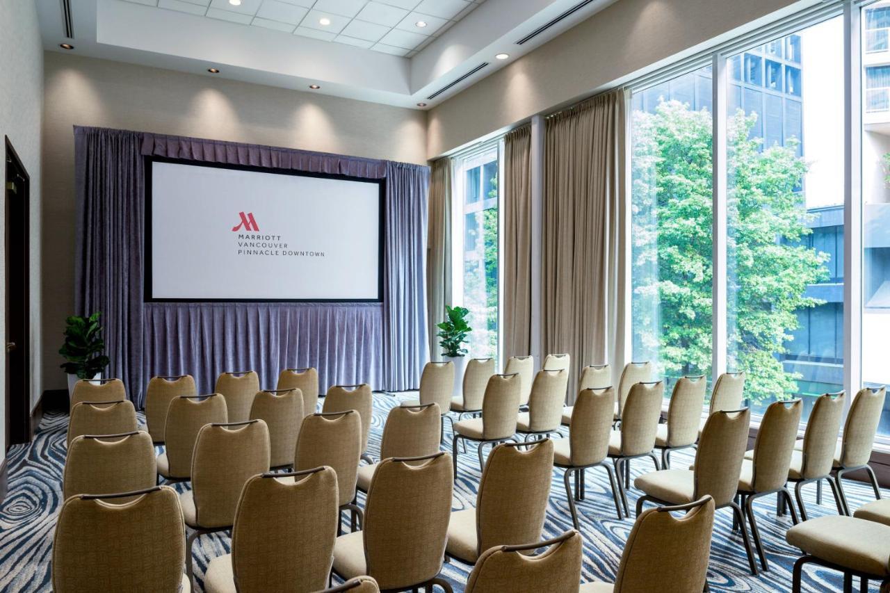 Vancouver Marriott Pinnacle Downtown Hotel Екстериор снимка